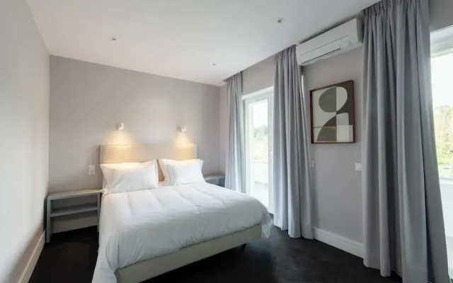 Avenue Hill Hotel