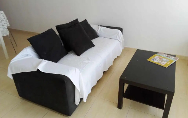 Apartamento de 1 dormitorio en calle Vela