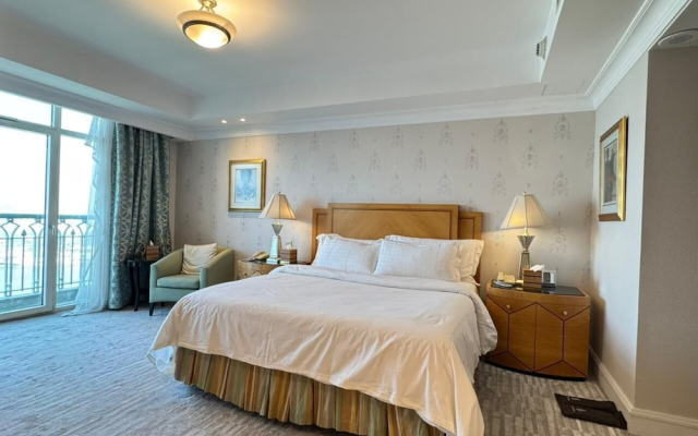 Premium SA at 4 Seasons Hotel
