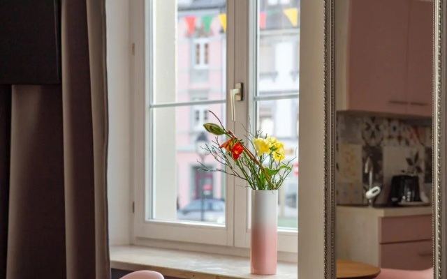 Moor Apartment 6