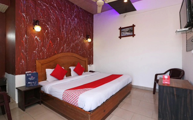 Aarav Hotel by OYO Rooms