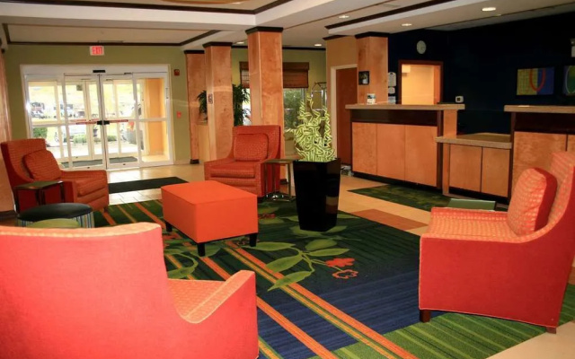 Fairfield Inn & Suites Fairmont