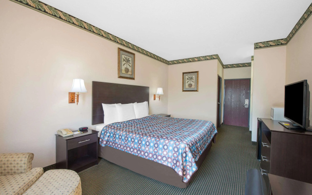 Days Inn by Wyndham Sullivan