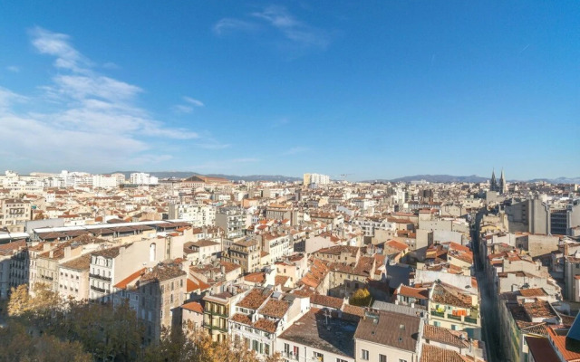 360 ° Panoramic View on ALL Marseille!
