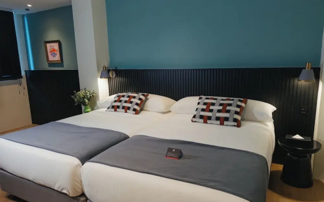 Legacy Hill Hotel