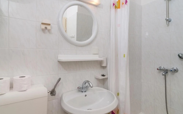 Stunning Apartment in Supetar With 2 Bedrooms and Wifi