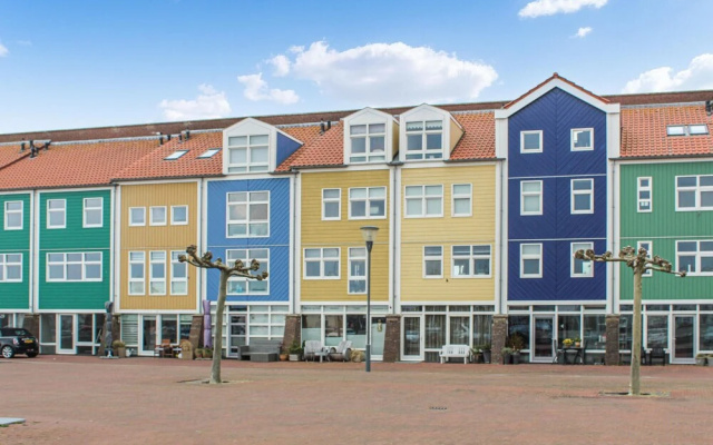 Stunning Home in Hellevoetsluis With 2 Bedrooms and Wifi