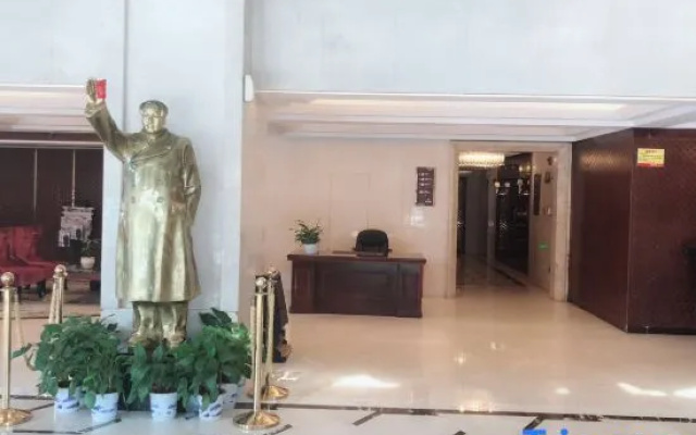 Yinhe Guliju Hotel