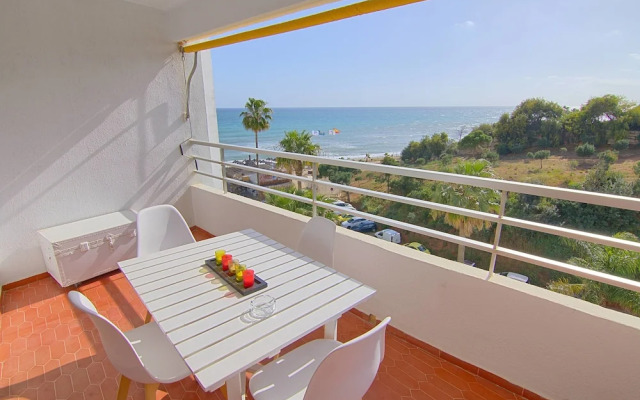 Luna Beach 210