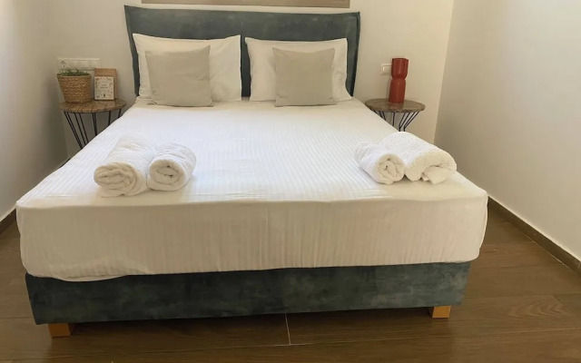 Oniropetra Luxury Suites