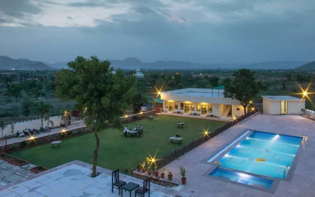 Hill Garden Retreat
