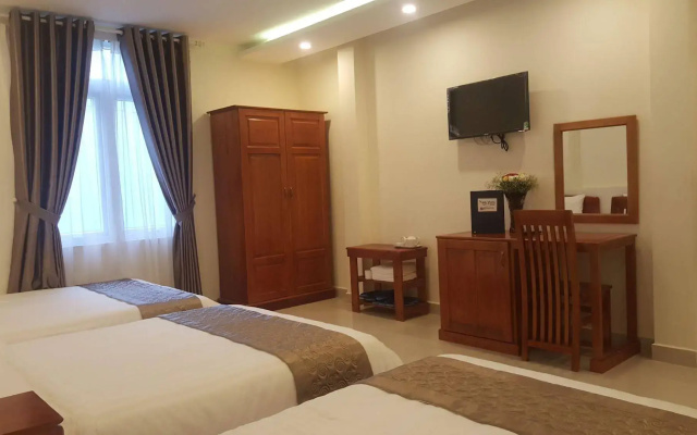 Dong Viet Hotel