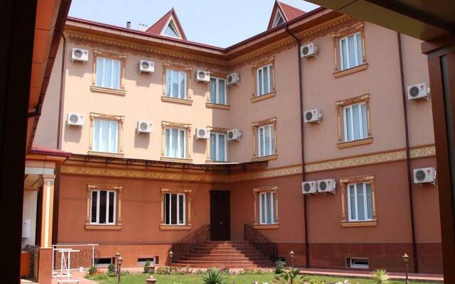 Grand Nur Hotel вид на фасад