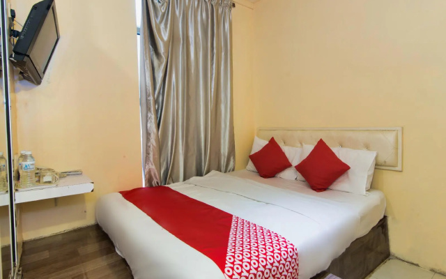OYO 479 The Green Hotel