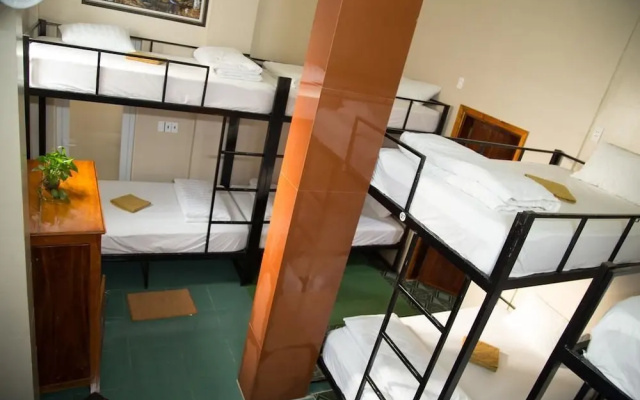 Village House - Hostel