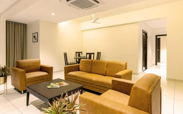 Hotel Paramount Suites & Service Apartments