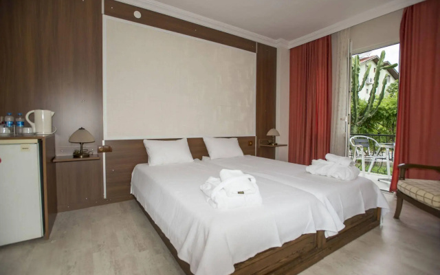 Dedeminn Garden Hotel