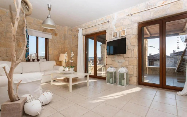 Pure White Suite Elani