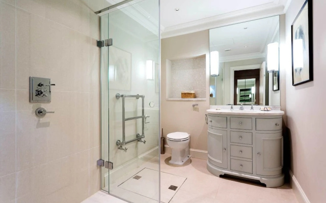 Veeve - Opulence and Elegance