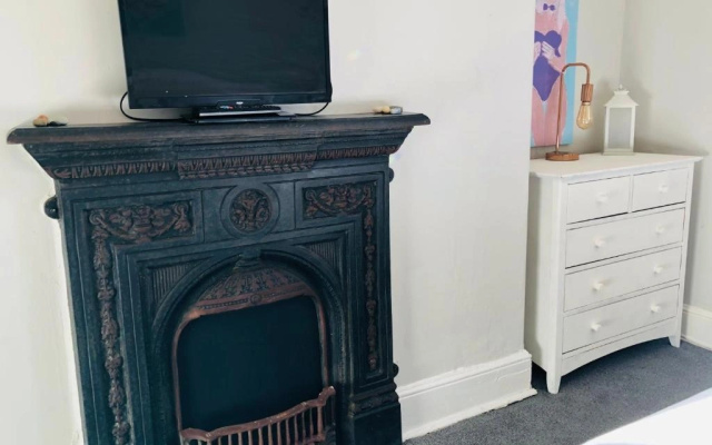 Castle View Apartment- 3rd floor