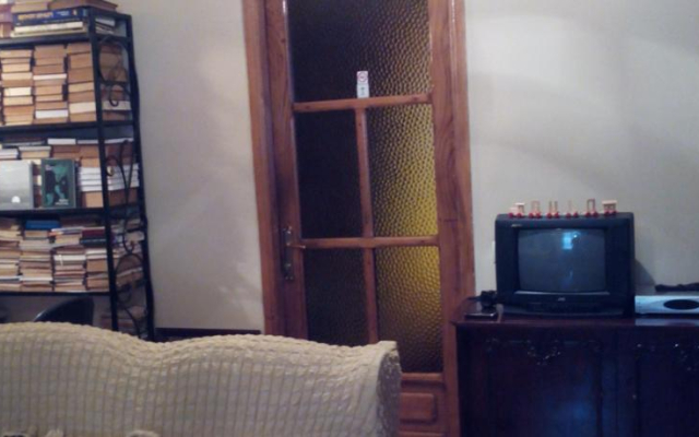 Gulos guest house
