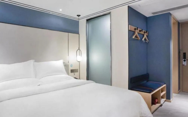 Vyluk Hotel Chongqing Light Rail Station