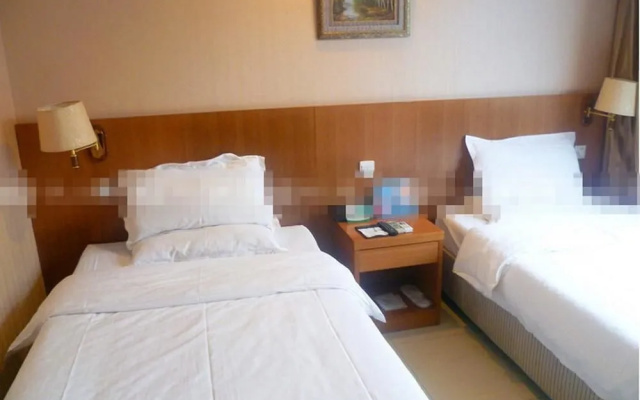 Tian Wai Tian Hotel