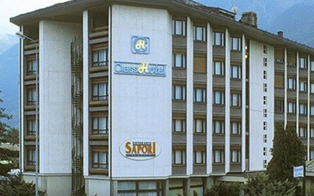 Отель ClassHotel Aosta Аоста вид на фасад