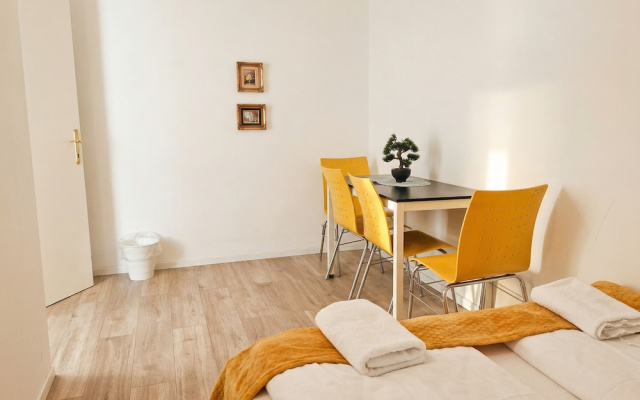 Cozy 2BR Near Belvedere Long Stay
