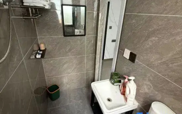 Zunyi Junling Hotel