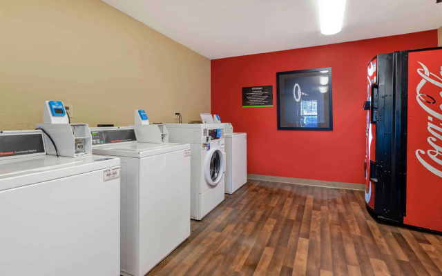 Extended Stay America Select Suites Roanoke Airport