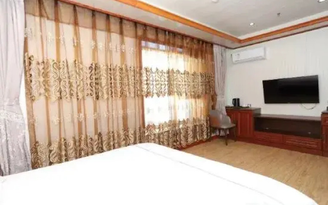 Dongtai Hotel