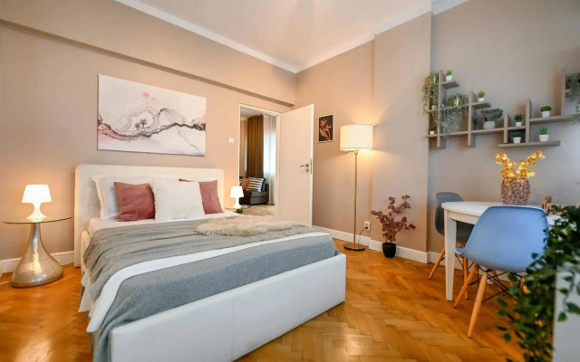 THE MARVELLOUS - Wonderful 2BR Apt at Universitate