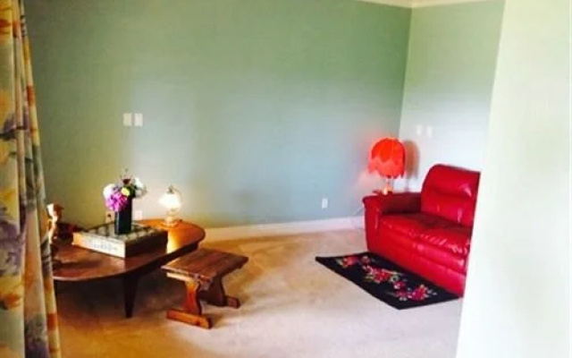 Flavorite Retreat B&B