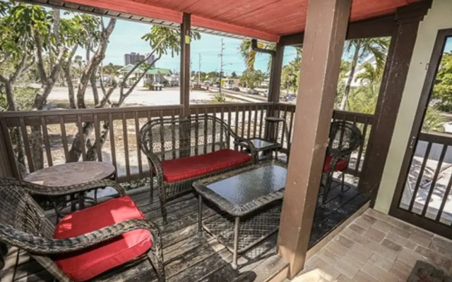 2518 Estero