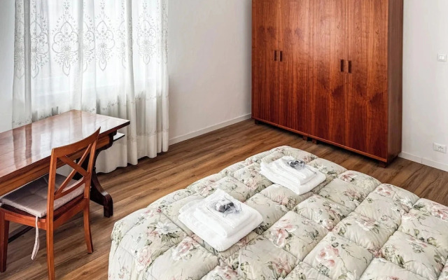 Le Nora Home