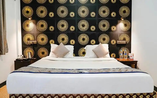 Fabexpress Paroza Suites