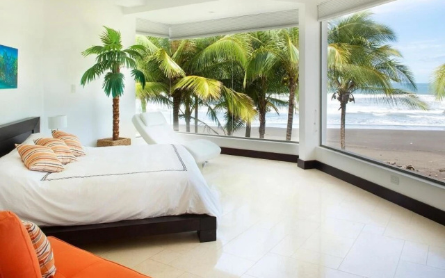 Casa Del Mar
