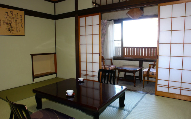 Hida Takayama Futari Shizuka Hakuun