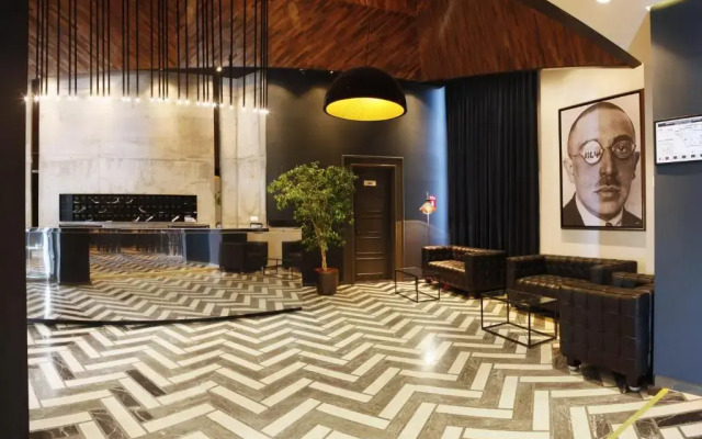 Hotel Russia