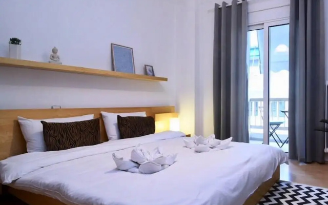 New Apartment in the heart of Koukaki Orlof str