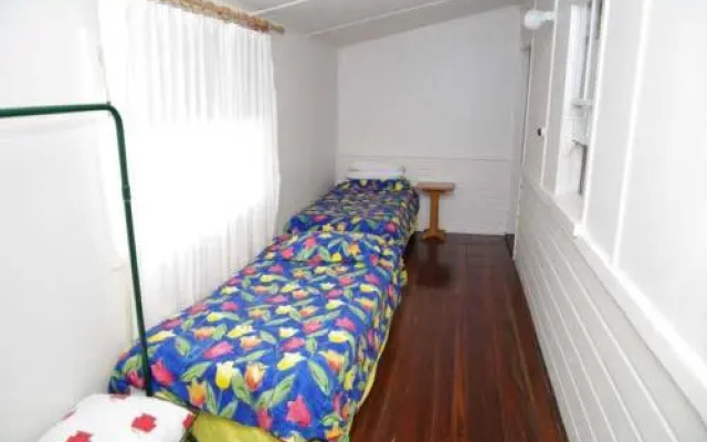 Almare, 7 Gowing Street