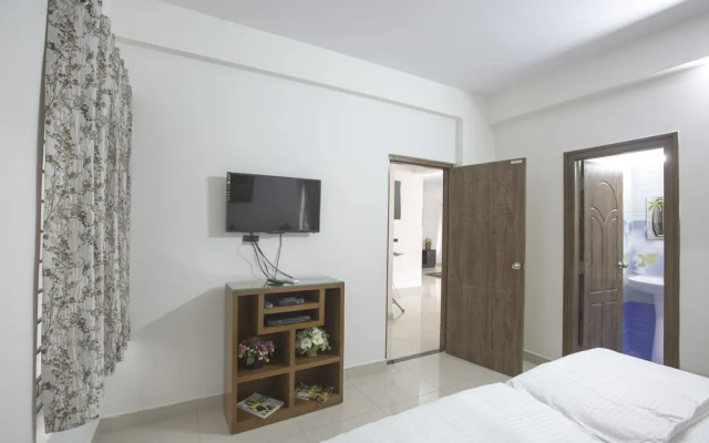 Dwaraka Suites