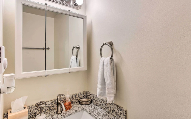 Modern Tacoma Apartment 7 Mi to Dtwn!