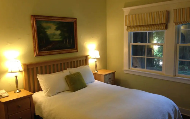 Highland Dell Lodge
