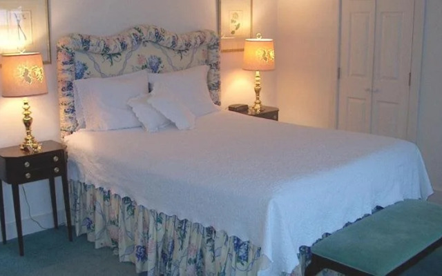 The Charleston House Bed & Breakfast