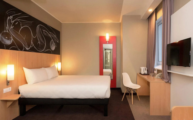ibis Киев Вокзал