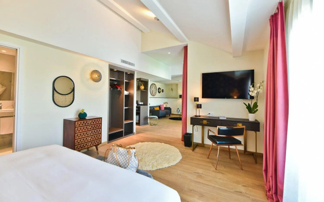 Hotel La Villa Port d Antibes & Spa