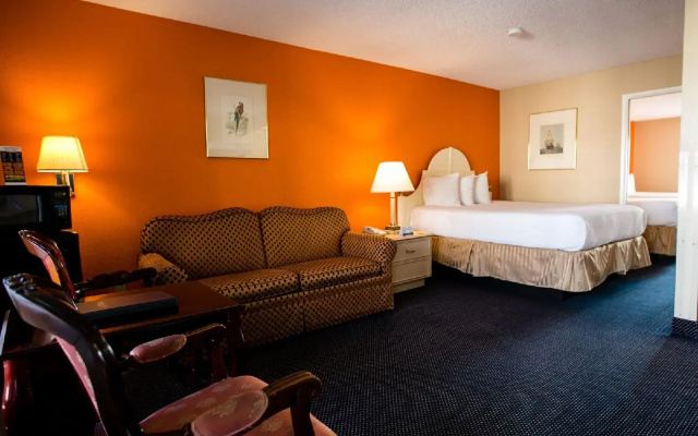 Anaheim Carriage Inn