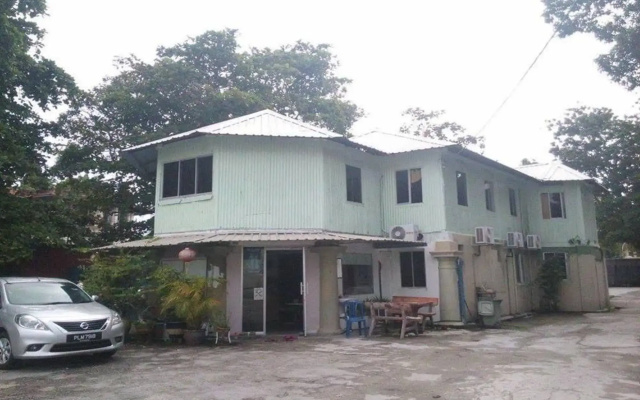 Oasis Hostel